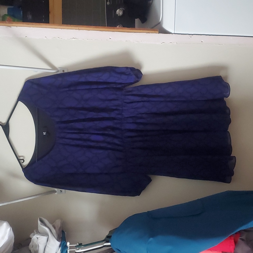 Dress - Picture 2 of 3